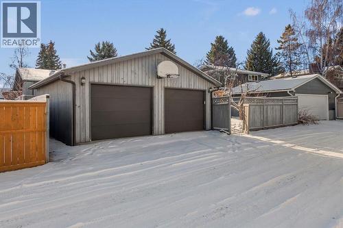 136 Parkglen Crescent Se, Calgary, AB - Outdoor With Exterior