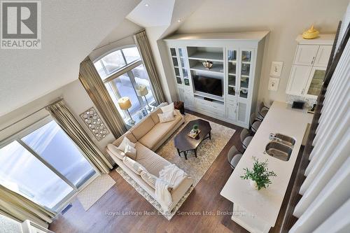 12 - 3353 Liptay Avenue, Oakville (Bc Bronte Creek), ON - Indoor Photo Showing Other Room