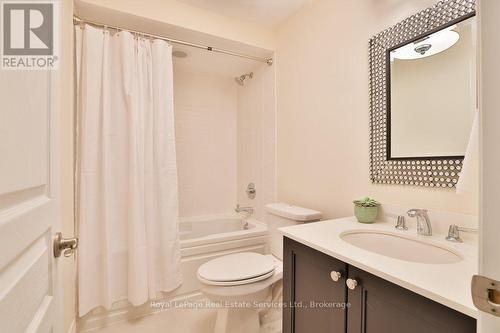 12 - 3353 Liptay Avenue, Oakville (Bc Bronte Creek), ON - Indoor Photo Showing Bathroom