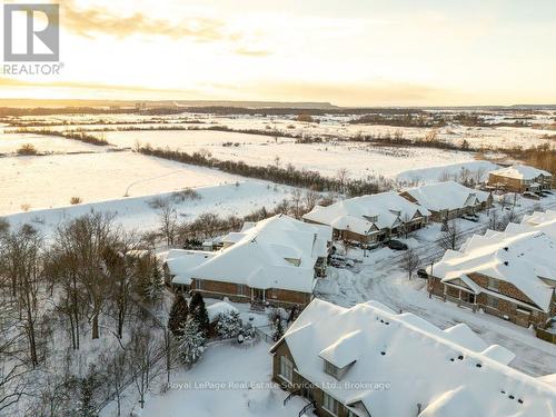 12 - 3353 Liptay Avenue, Oakville (Bc Bronte Creek), ON - Outdoor With View