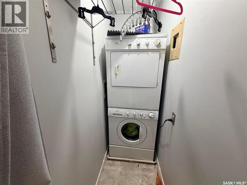 B3 375 Kingsmere Boulevard, Saskatoon, SK - Indoor Photo Showing Laundry Room