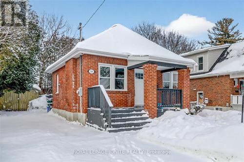390 JARVIS STREET  Oshawa, ON L1G 5L2