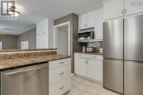 Kitchen - 19 Newport Drive, Fall River, NS - Indoor Photo Showing Kitchen