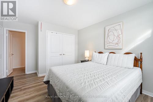 39 Wildflower Lane, Halton Hills, ON - Indoor Photo Showing Bedroom