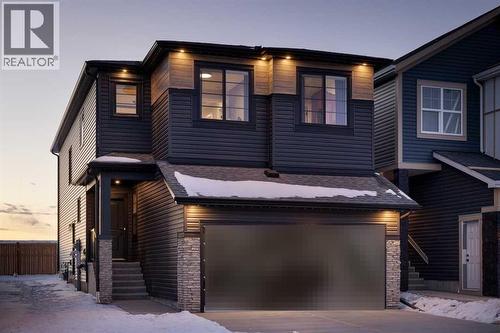 17 Amblefield View NW  Calgary, AB T3P 1S6