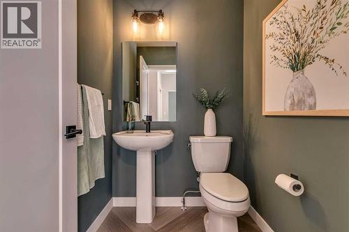 182 Setonstone Green Se, Calgary, AB - Indoor Photo Showing Bathroom