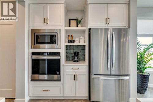182 Setonstone Green Se, Calgary, AB - Indoor Photo Showing Kitchen