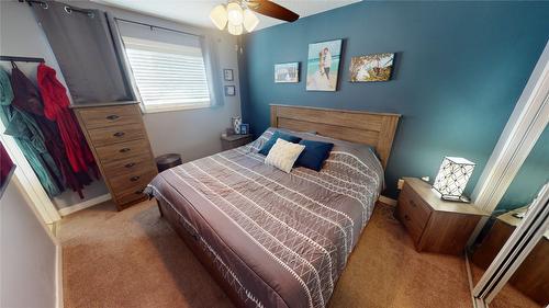 304 30Th Avenue, Cranbrook, BC - Indoor Photo Showing Bedroom