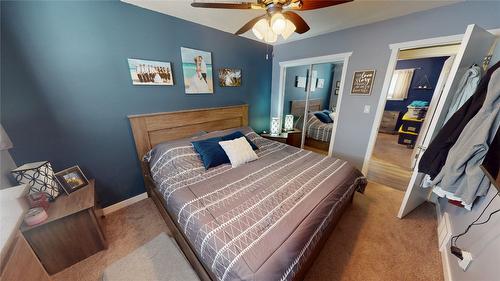 304 30Th Avenue, Cranbrook, BC - Indoor Photo Showing Bedroom