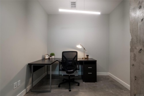 108-2049 Country Club Way, Langford, BC - Indoor Photo Showing Office