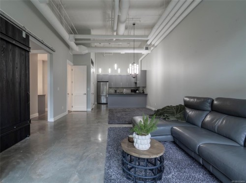 108-2049 Country Club Way, Langford, BC - Indoor