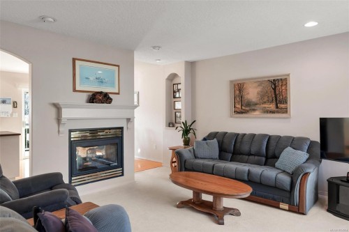 13-920 Brulette Pl, Mill Bay, BC 