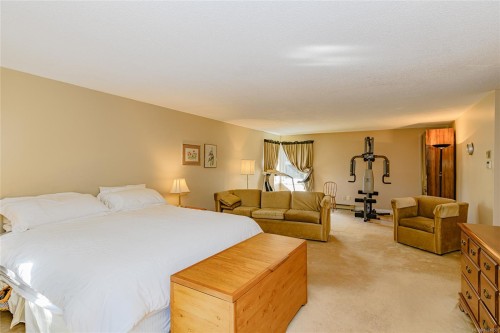 4727 Treetop Hts, Saanich, BC 