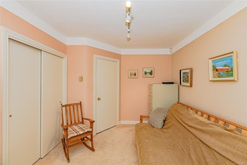 4727 Treetop Hts, Saanich, BC 