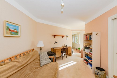 4727 Treetop Hts, Saanich, BC 