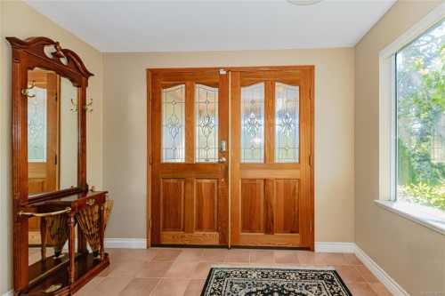 4727 Treetop Hts, Saanich, BC 