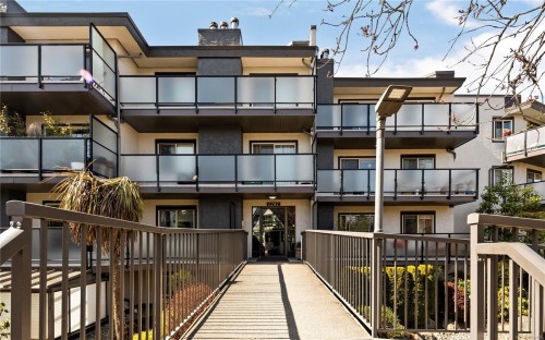 402-1241 Fairfield Rd, Victoria, BC - Outdoor