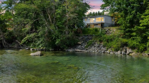 160 Cowichan Lake Rd, Lake Cowichan, BC 