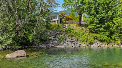 160 Cowichan Lake Rd, Lake Cowichan, BC 