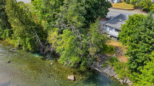 160 Cowichan Lake Rd, Lake Cowichan, BC 