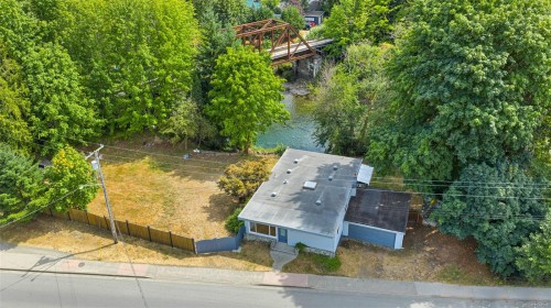 160 Cowichan Lake Rd, Lake Cowichan, BC 