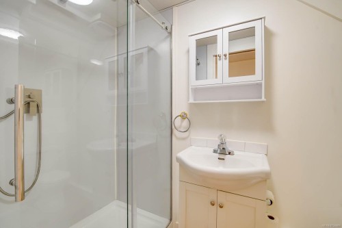 2588 11Th Ave, Port Alberni, BC 