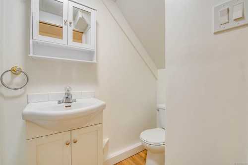 2588 11Th Ave, Port Alberni, BC 