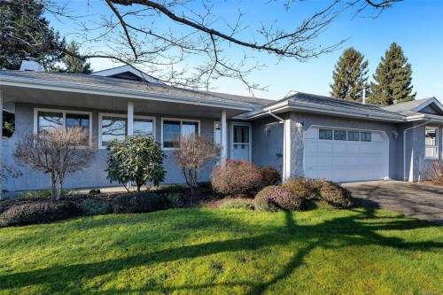 38-2560 Wilcox Terr, Central Saanich, BC 