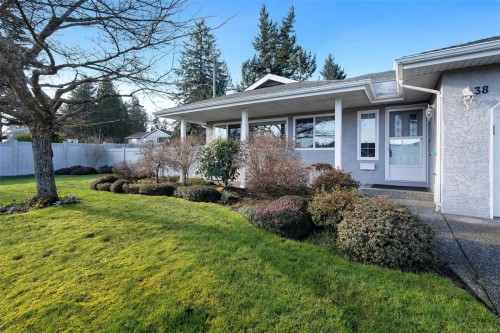 38-2560 Wilcox Terr, Central Saanich, BC 