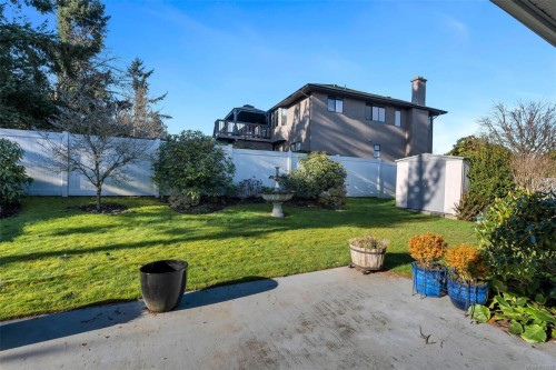38-2560 Wilcox Terr, Central Saanich, BC 