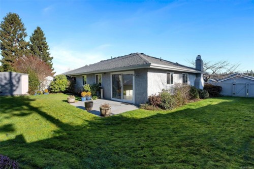 38-2560 Wilcox Terr, Central Saanich, BC 