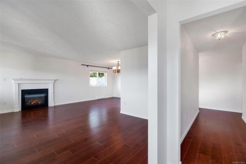 38-2560 Wilcox Terr, Central Saanich, BC 