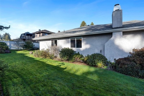 38-2560 Wilcox Terr, Central Saanich, BC 