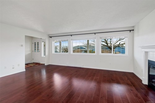 38-2560 Wilcox Terr, Central Saanich, BC 