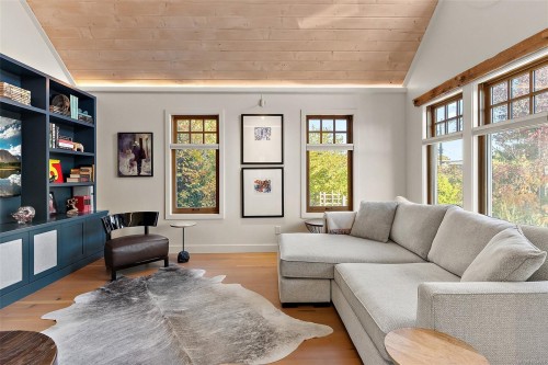 614 Monterey Ave, Oak Bay, BC 