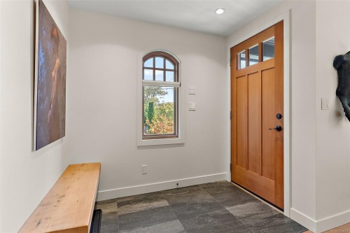 614 Monterey Ave, Oak Bay, BC 