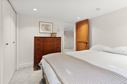 614 Monterey Ave, Oak Bay, BC 