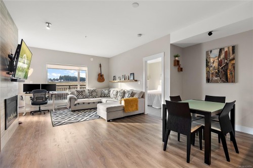 402-2500 Hackett Cres, Central Saanich, BC - Indoor With Fireplace
