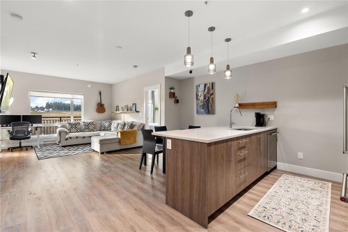 402-2500 Hackett Cres, Central Saanich, BC - Indoor