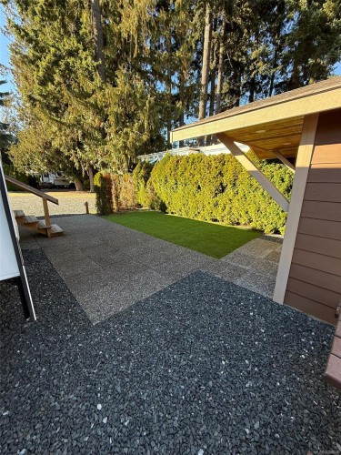 44-6050 Island Hwy, Qualicum Beach, BC 