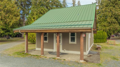 44-6050 Island Hwy, Qualicum Beach, BC 