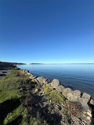 44-6050 Island Hwy, Qualicum Beach, BC 