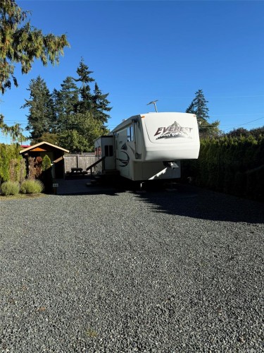 44-6050 Island Hwy, Qualicum Beach, BC 