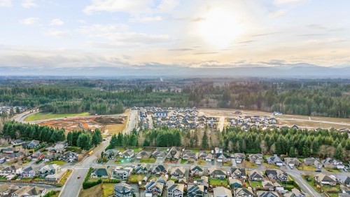 749 Salmonberry St, Campbell River, BC 