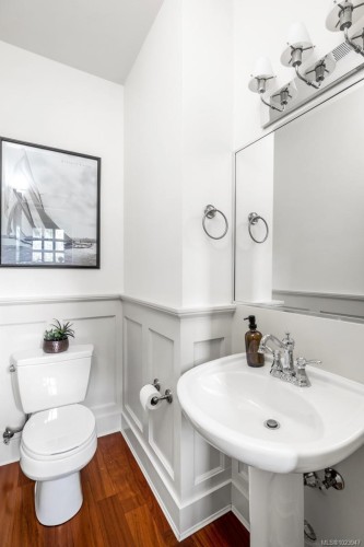 590 Simcoe St, Victoria, BC - Indoor Photo Showing Bathroom