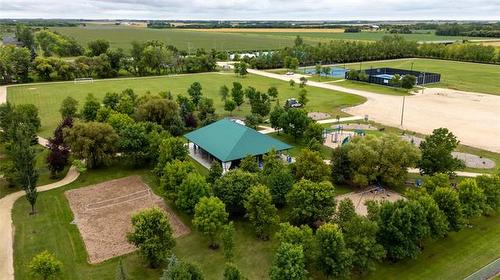 28 Spark St, Rosenort, MB 