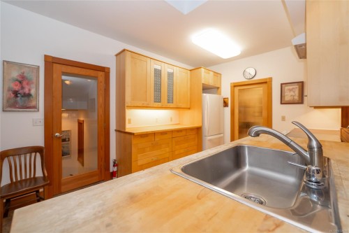 165 Pilkey Point Rd, Thetis Island, BC 