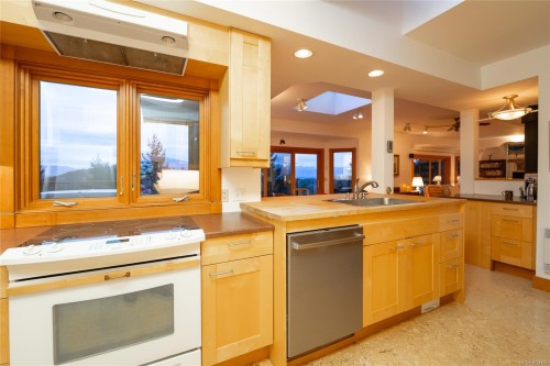 165 Pilkey Point Rd, Thetis Island, BC 