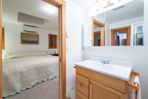 165 Pilkey Point Rd, Thetis Island, BC 