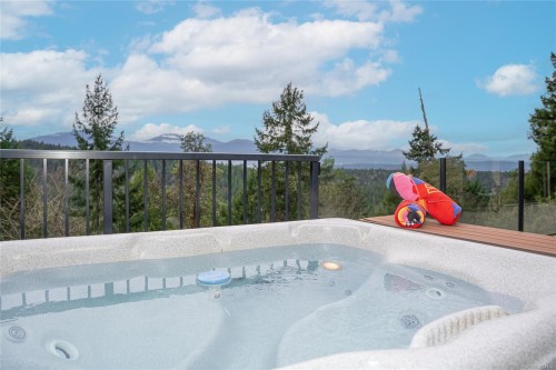 165 Pilkey Point Rd, Thetis Island, BC 